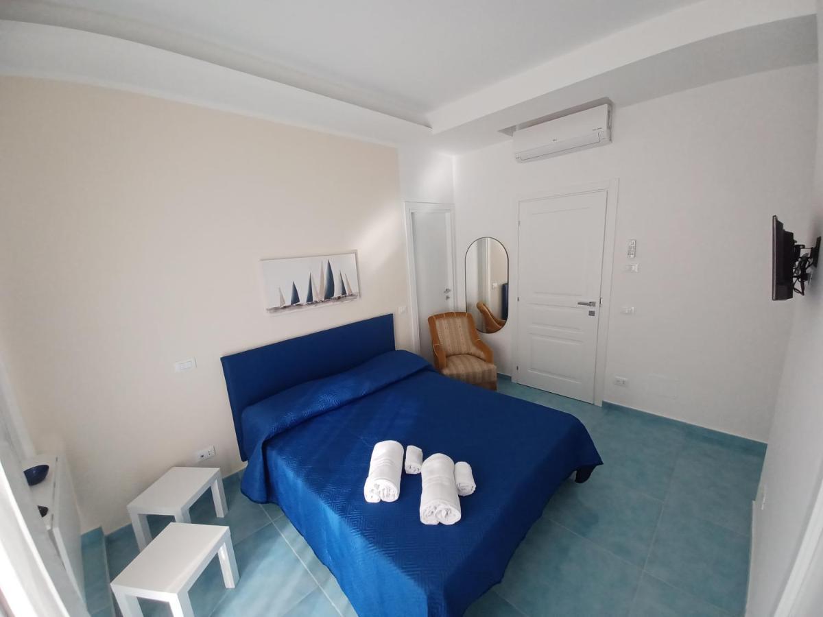 Bed and Breakfast due stanzulelle Salerno Exterior foto
